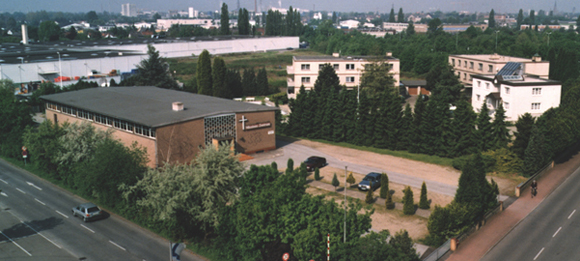 Letecký snímek Misijního centra